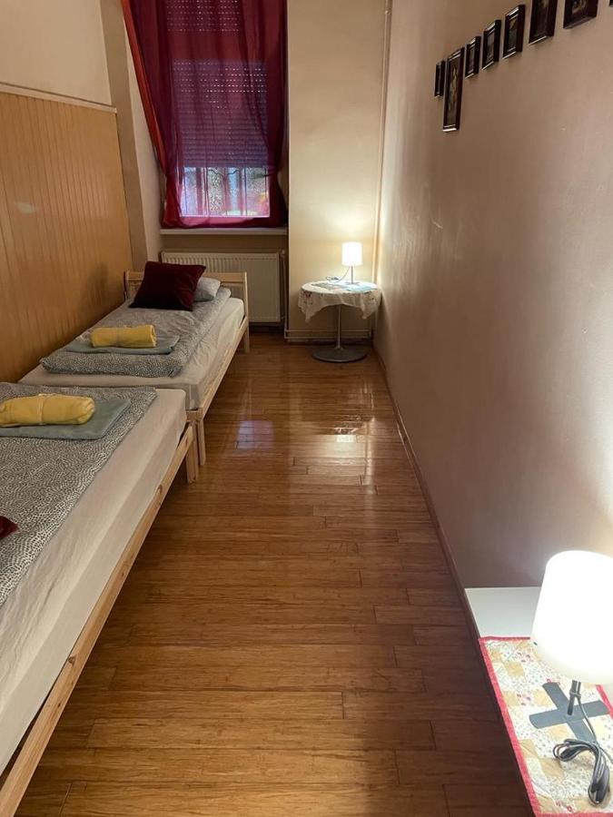 Budapest Clark Apartman ** Apartment ภายนอก รูปภาพ