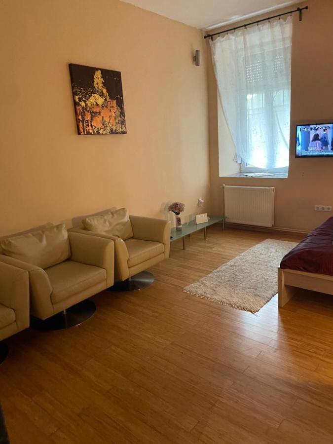 Budapest Clark Apartman ** Apartment ภายนอก รูปภาพ